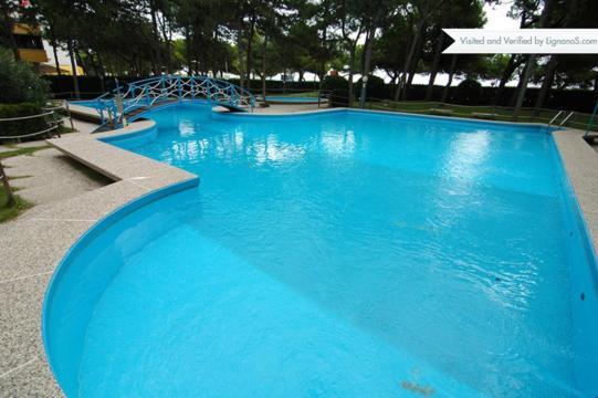 Residence Cristallo - Sabbiadoro ลินญาโน ซับเบียโดโร ภายนอก รูปภาพ
